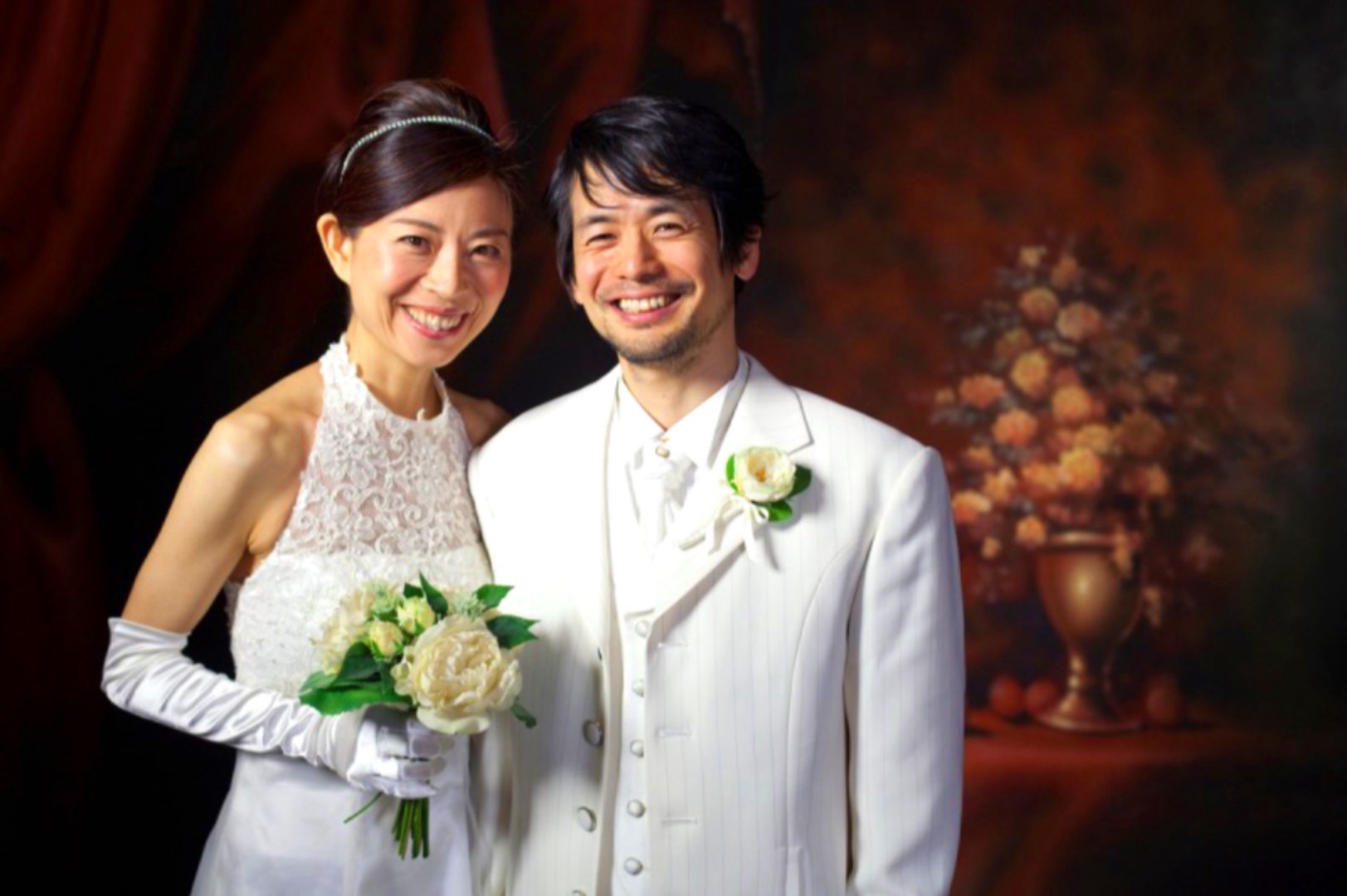 落ち着いた笑顔の成婚者ご夫妻